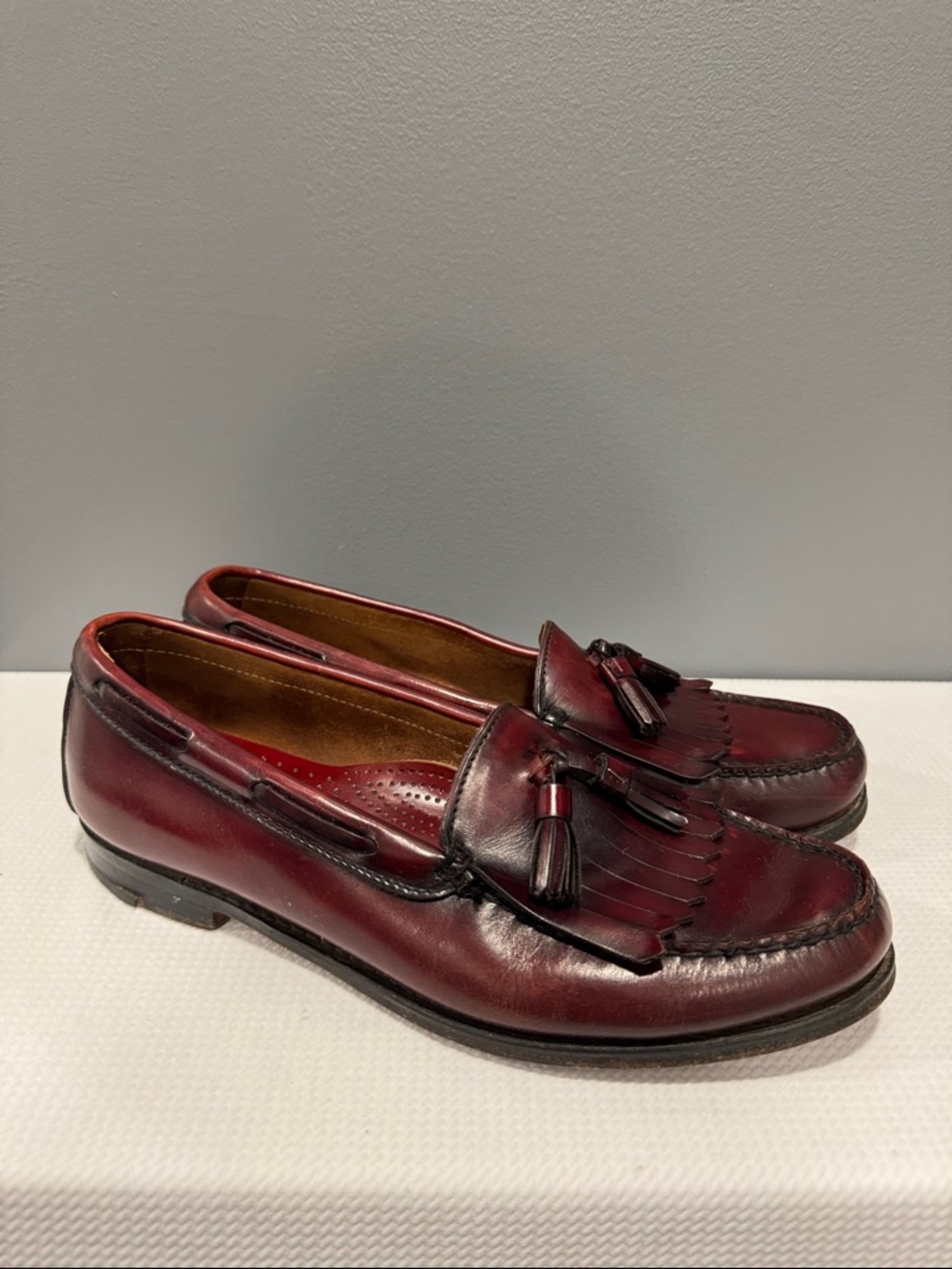 G.H. Bass Weejuns Tassel Loafers Mens Size 10.5 USA